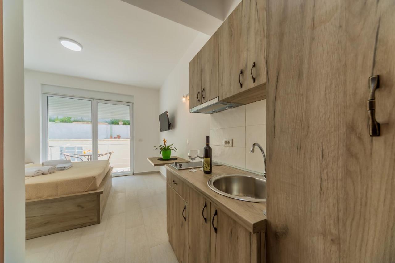 Grejm Lux Family Apartments Petrovac Ngoại thất bức ảnh