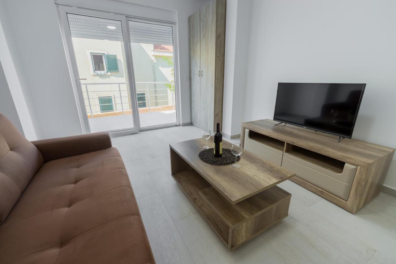 Grejm Lux Family Apartments Petrovac Ngoại thất bức ảnh