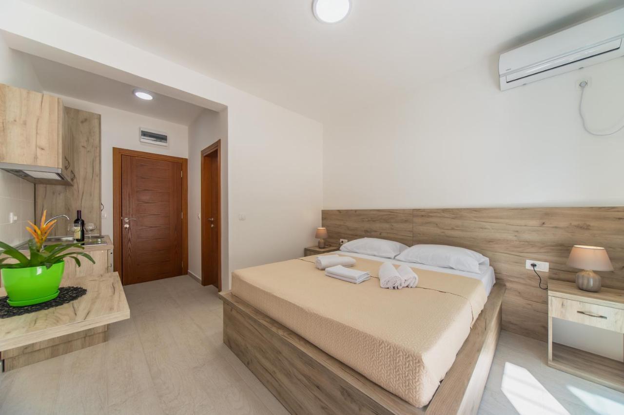 Grejm Lux Family Apartments Petrovac Ngoại thất bức ảnh