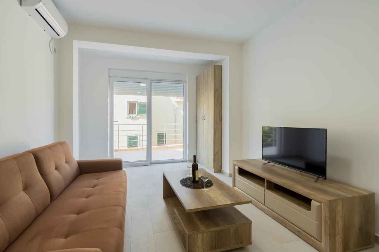 Grejm Lux Family Apartments Petrovac Ngoại thất bức ảnh