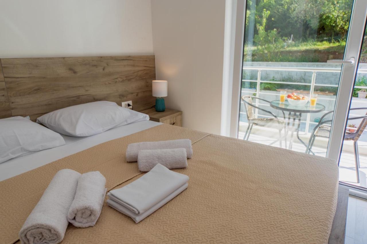 Grejm Lux Family Apartments Petrovac Ngoại thất bức ảnh